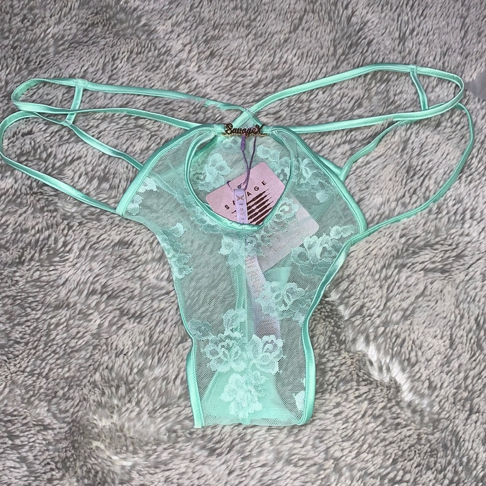 Savage X Fenty Strap up Lace Undie brand new !